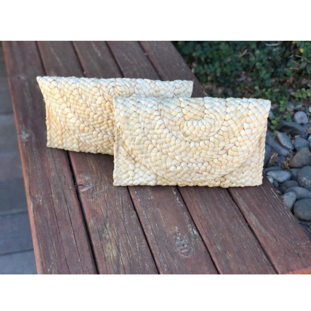 BRAND NEW HANDMADE straw clutch - Picture 3 of 5